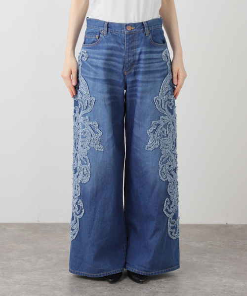 TAAKK（ターク）の「TAAKK SCULPTURAL EMBROIDERY DENIM PANTS TA26SS-PT331：デニムパンツ（デニムパンツ・レディース・ブルー・MEDIUM）」の8枚目の写真