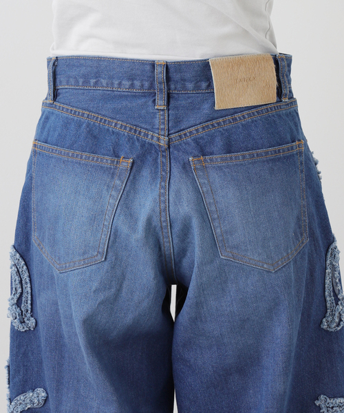 TAAKK（ターク）の「TAAKK SCULPTURAL EMBROIDERY DENIM PANTS TA26SS-PT331：デニムパンツ（デニムパンツ・レディース・ブルー・MEDIUM）」の11枚目の写真