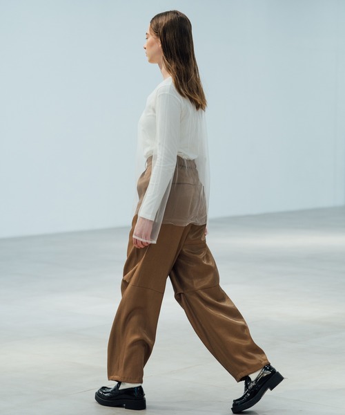 CITY TOKYO（シティトウキョウ）の「【CITY TOKYO/シティートウキョウ】ドッキングチュールカットソー（Tシャツ/カットソー・レディース・ダークグレー/ホワイト・FREE）」の16枚目の写真