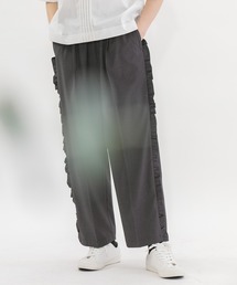 nop de nod（ノップドゥノッド）の「サイドフリルセンタープレスクロップドパンツ（その他パンツ）」