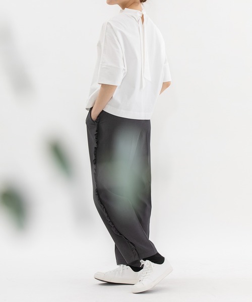nop de nod(ノップドゥノッド)の「サイドフリルセンタープレスクロップドパンツ(その他パンツ・レディース・ネイビー/ダークグレー/ブラック・3)」の15枚目の写真