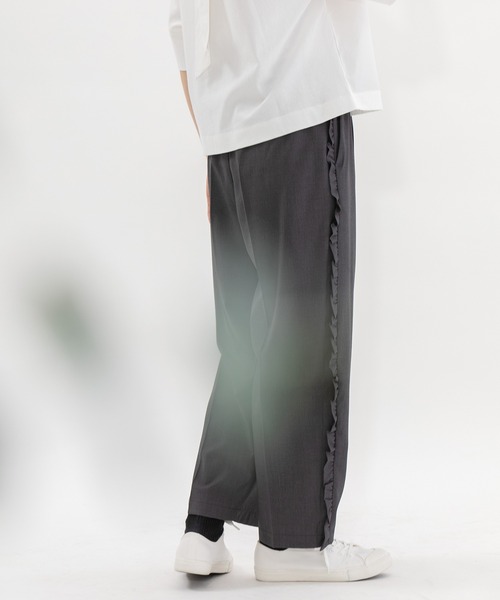 nop de nod(ノップドゥノッド)の「サイドフリルセンタープレスクロップドパンツ(その他パンツ・レディース・ネイビー/ダークグレー/ブラック・3)」の18枚目の写真