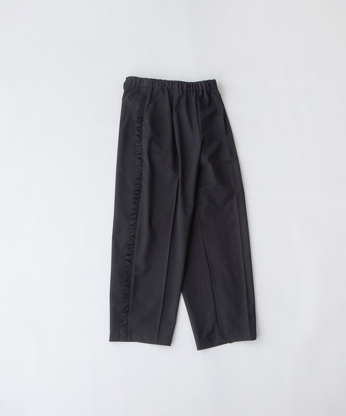 nop de nod(ノップドゥノッド)の「サイドフリルセンタープレスクロップドパンツ(その他パンツ・レディース・ネイビー/ダークグレー/ブラック・3)」の13枚目の写真