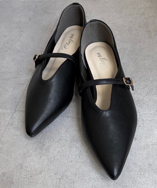 Chez toi(シェトワ)の「メリージェーンストラップパンプス(パンプス・レディース・ブラック/インディゴブルー/シルバー・MEDIUM/LARGE)」の6枚目の写真