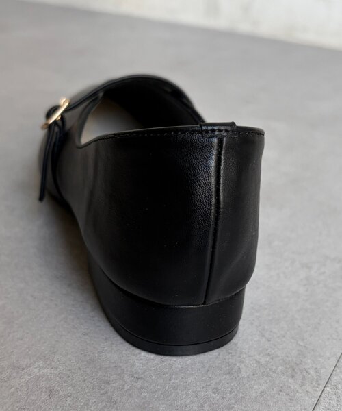 Chez toi(シェトワ)の「メリージェーンストラップパンプス(パンプス・レディース・ブラック/インディゴブルー/シルバー・MEDIUM/LARGE)」の10枚目の写真