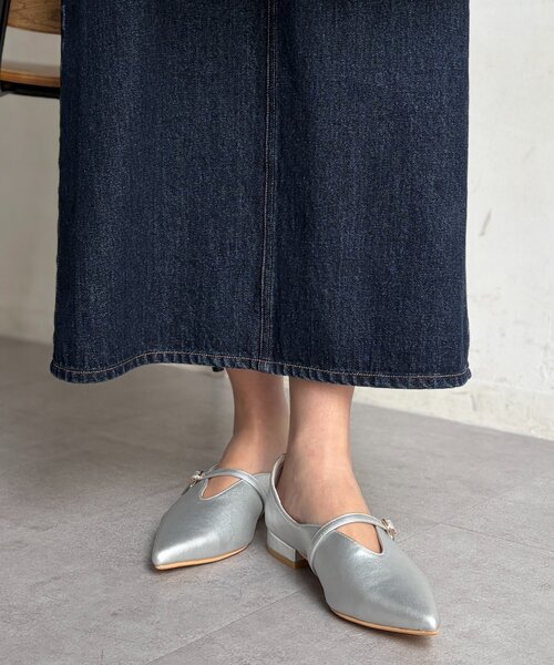 Chez toi(シェトワ)の「メリージェーンストラップパンプス(パンプス・レディース・ブラック/インディゴブルー/シルバー・MEDIUM/LARGE)」の20枚目の写真