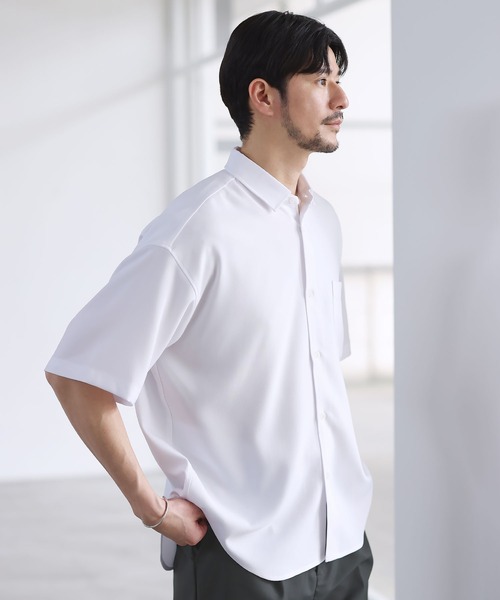 SPU（スプ）の「【防シワ/接触冷感】機能性レギュラーカラーベーシック半袖シャツ（シャツ/ブラウス・メンズ・チャコール/ブラック/ホワイト/サックスブルー/ネイビー/グレー/ベージュ・XL/L/M/S）」の8枚目の写真