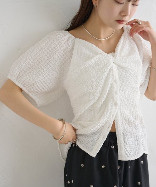 mystic（ミスティック）の「ハートネックパフブラウス（シャツ/ブラウス・レディース・オフホワイト/ブラック/グリーン・FREE）」の22枚目の写真