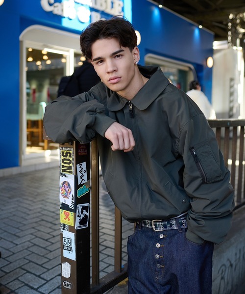 kutir(クティール)の「MA-1 2WAY REVERSIBLE NYLON SHORT BLOUSON/2WAY リバーシブルナイロンショートブルゾン(ブルゾン・メンズ・チャコールグレー/ボルドー/ネイビー/カーキ/ブラック・LARGE/MEDIUM/SMALL/X-LARGE)」の2枚目の写真