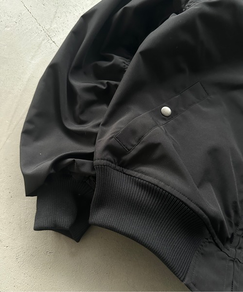 kutir(クティール)の「MA-1 2WAY REVERSIBLE NYLON SHORT BLOUSON/2WAY リバーシブルナイロンショートブルゾン(ブルゾン・メンズ・チャコールグレー/ボルドー/ネイビー/カーキ/ブラック・LARGE/MEDIUM/SMALL/X-LARGE)」の8枚目の写真