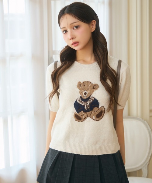 【美品】ワンダフルワールド くまちゃん編み 半袖ニット セール】くまジャガード半袖ニット（ニット/セーター）｜TITTY&CO
