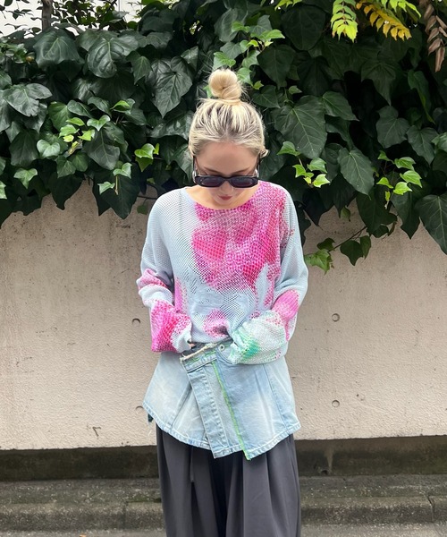 Ameri(アメリ)の「LOW RESOLUTION FLOWER KNIT TOP(ニット/セーター・レディース・ブラック/アイボリー/ブルー・FREE)」の13枚目の写真