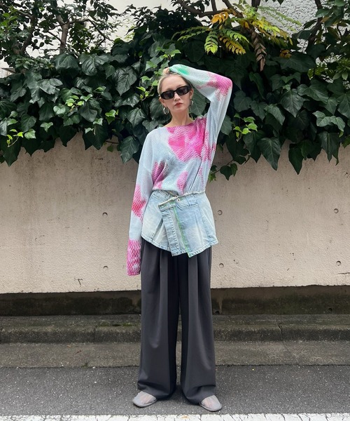Ameri(アメリ)の「LOW RESOLUTION FLOWER KNIT TOP(ニット/セーター・レディース・ブラック/アイボリー/ブルー・FREE)」の16枚目の写真