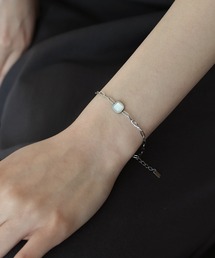 J by blue（ジェイバイブルー）の「シェルブレスレット / サージカルステンレス（ブレスレット）」