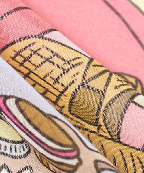 Kinloch（キンロック）の「＜Dieffe Kinloch＞C/SI TRI スカーフ（バンダナ/スカーフ・レディース・ブラック/クリーム/ロイヤルブルー・FREE）」の4枚目の写真