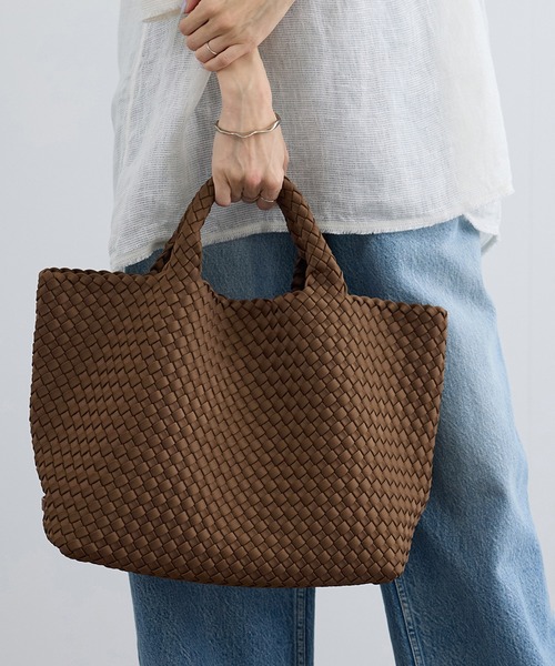 NAGHEDI（ナゲディ）の「【NAGHEDI（ナゲディ）】ST BARTHS medium TOTE(core)（トートバッグ・レディース・キャメル/ダークブラウン/ライトグレー・FREE）」の3枚目の写真