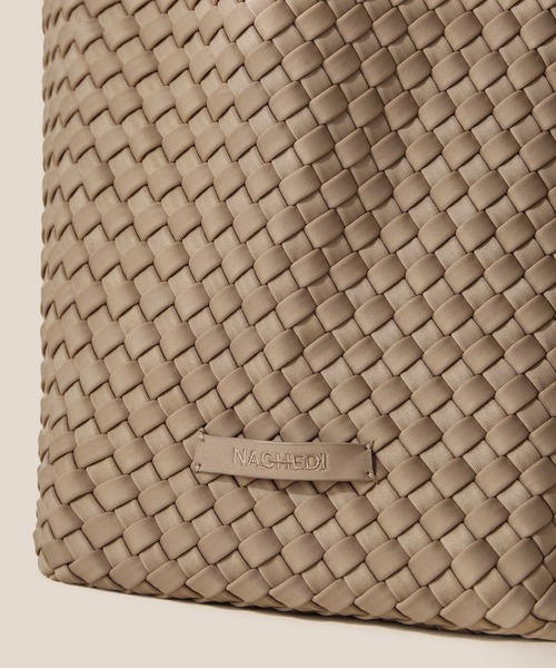 NAGHEDI（ナゲディ）の「【NAGHEDI（ナゲディ）】ST BARTHS medium TOTE(core)（トートバッグ・レディース・キャメル/ダークブラウン/ライトグレー・FREE）」の10枚目の写真