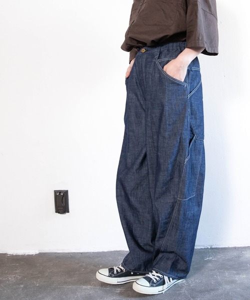 URCH RNA(アーチ アールエヌエー)の「R4429 コックさんの10ポケットペインターパンツ(デニムパンツ・レディース・ワンウォッシュ・FREE)」の5枚目の写真