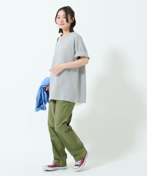 KELTY(ケルティ)の「KELTY BACK TYPO LOGO S/S T-SHIRT(Tシャツ/カットソー・メンズ・ホワイト/ブラック/グレー・L/XL/M)」の9枚目の写真