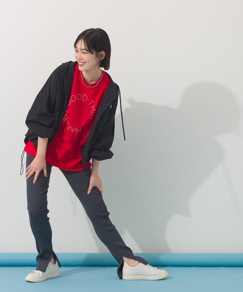 OMNES（オムネス）の「接触冷感 ロゴフレンチスリーブ半袖Tシャツ（Tシャツ/カットソー・レディース・レッド/ブラウン/グレー系その他/イエロー/ミント/ダークグレー・FREE）」の8枚目の写真