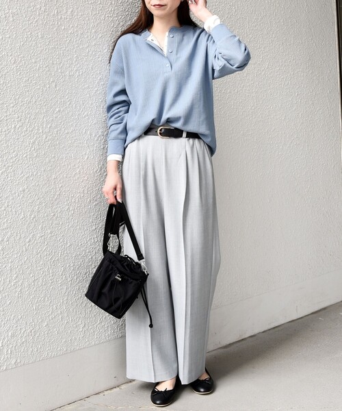 SHIPS Colors（シップス カラーズ）の「SHIPS Colors:〈手洗い可能〉変形ワッフル ヘンリーネック プルオーバー（Tシャツ/カットソー・レディース・オフホワイト/ライトブルー/ネイビー・ONE SIZE）」の20枚目の写真