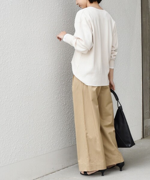 SHIPS Colors（シップス カラーズ）の「SHIPS Colors:〈手洗い可能〉変形ワッフル ヘンリーネック プルオーバー（Tシャツ/カットソー・レディース・オフホワイト/ライトブルー/ネイビー・ONE SIZE）」の16枚目の写真