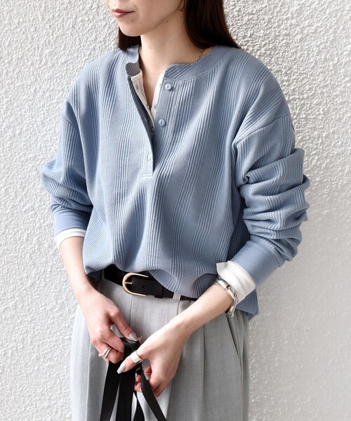 SHIPS Colors（シップス カラーズ）の「SHIPS Colors:〈手洗い可能〉変形ワッフル ヘンリーネック プルオーバー（Tシャツ/カットソー・レディース・オフホワイト/ライトブルー/ネイビー・ONE SIZE）」の13枚目の写真