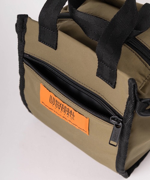 UNIVERSAL OVERALL(ユニバーサルオーバーオール)の「【94】【UNIVERSAL OVERALL/ユニバーサルオーバーオール】ワンポイントロゴ刺繍 スクウェア ミニショルダーバック/ハンドバック/5L(ショルダーバッグ・レディース・ブラック/カーキ/チャコールグレー・FREE)」の7枚目の写真