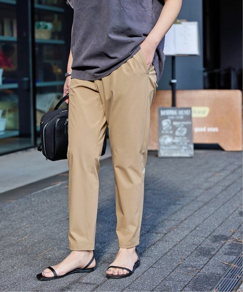 JOURNAL STANDARD（ジャーナルスタンダード）の「《追加》【撥水/接触冷感/洗える/UV】リネンナイロンストレッチテーパードパンツ（その他パンツ・レディース・グレー/ブラック/ベージュ系その他・36/40/38）」の3枚目の写真