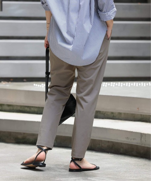JOURNAL STANDARD（ジャーナルスタンダード）の「《追加》【撥水/接触冷感/洗える/UV】リネンナイロンストレッチテーパードパンツ（その他パンツ・レディース・グレー/ブラック/ベージュ系その他・36/40/38）」の9枚目の写真