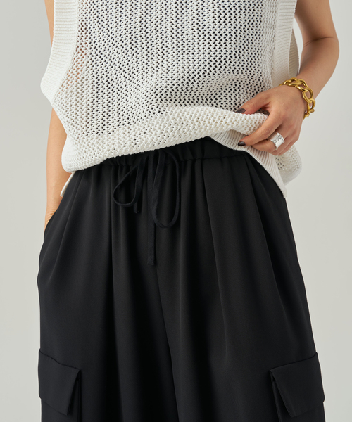 VERMEIL par iena（ヴェルメイユパーイエナ）の「Utility イージーパンツ（その他パンツ・レディース・ブラック/ブラウン・38/36）」の11枚目の写真