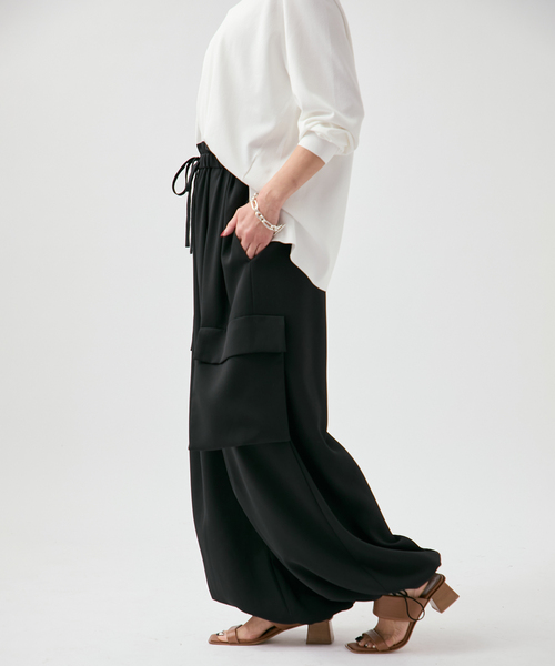 VERMEIL par iena（ヴェルメイユパーイエナ）の「Utility イージーパンツ（その他パンツ・レディース・ブラック/ブラウン・38/36）」の16枚目の写真