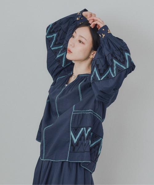 Pqran(クラン)の「カラー刺繍ブラウス(シャツ/ブラウス・レディース・ミント/ネイビー/オフホワイト・FREE)」の1枚目の写真