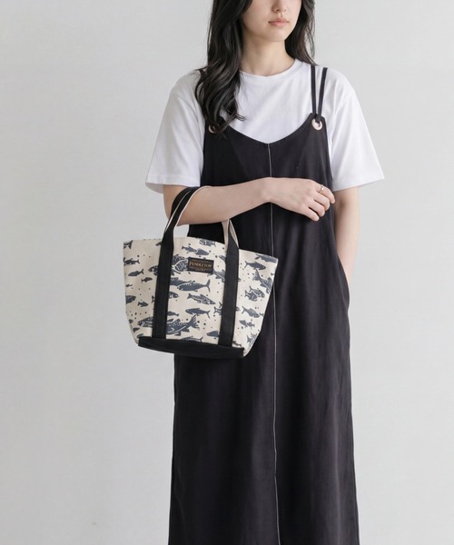PENDLETON(ペンドルトン)の「【PE3】【PENDLETON/ペンドルトン】Salmon Pattern CANVAS MINI TOTE PDT-000-261015(トートバッグ・メンズ・ブルー/ブラック・FREE)」の1枚目の写真