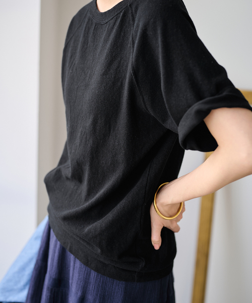 FRAMeWORK(フレームワーク)の「≪新色 / 追加≫スラブ天竺ラグランTEE(Tシャツ/カットソー・レディース・ホワイト/ブラック/グレー・FREE)」の21枚目の写真
