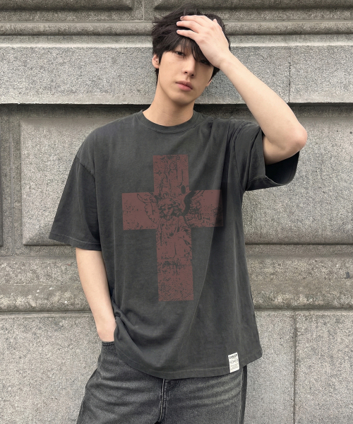 GRAVER（グレーバー）の「[ユニセックス]エンジェルクロス半袖Tシャツ_3カラー（Tシャツ/カットソー・レディース・チャコールグレー/ブラック/ホワイト・SMALL/MEDIUM/LARGE）」の11枚目の写真