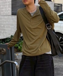 Chikashitsu +（チカシツプラス）の「【Chikashitsu +】double layered henry neck long sleeve / 【チカシツプラス】ダブルレイヤードヘンリーネック長袖Ｔシャツ＜着用動画あり＞（Tシャツ/カットソー）」