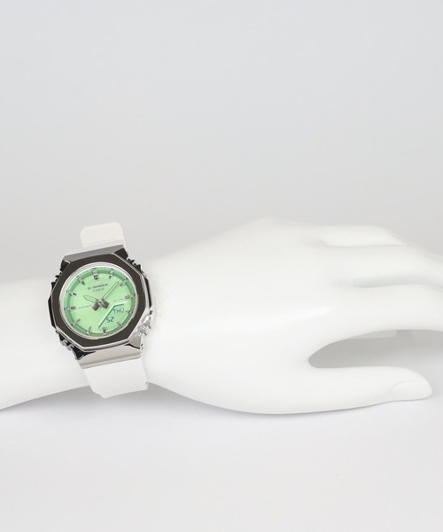 G-SHOCK(ジーショック)の「GM-S2110シリーズ / GM-S2110SR-7AJF(アナログ腕時計・レディース・ホワイト×グリーン・FREE)」の10枚目の写真