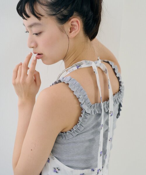 mystic（ミスティック）の「フラワーホルターブラウス（シャツ/ブラウス・レディース・ブラック/オフホワイト・FREE）」の5枚目の写真