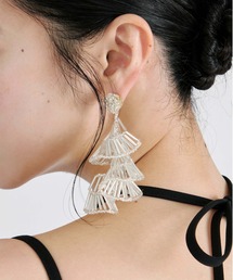 Ezick（エジック）の「twist drops pierce ツイストピアス（ピアス（両耳用））」