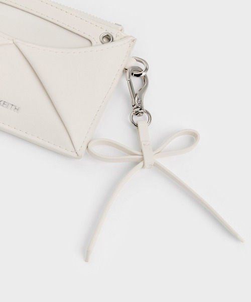 CHARLES & KEITH(チャールズ & キース)の「Hazel ヘーゼル ボウパネル カードホルダー(カードケース・レディース・ピンク系その他3/スミクロ/クリーム・XXS)」の8枚目の写真