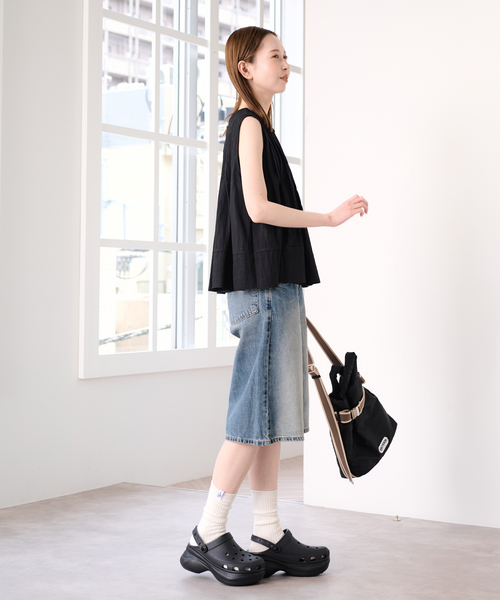 U by SPICK&SPAN(ユーバイスピックアンドスパン)の「LEVI'S/リーバイス SUPER BAGGY JORT(その他パンツ・レディース・ブルー/ブラック系その他・25/26/27)」の12枚目の写真