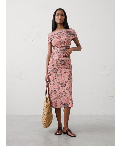 BANANA REPUBLIC FACTORY STORE(バナナリパブリック ファクトリーストア)の「BANANA REPUBLIC FACTORY STORE メッシュミディスカート(スカート・レディース・ブラック/ブラウン/ピンク・S/M/L/XS)」の6枚目の写真