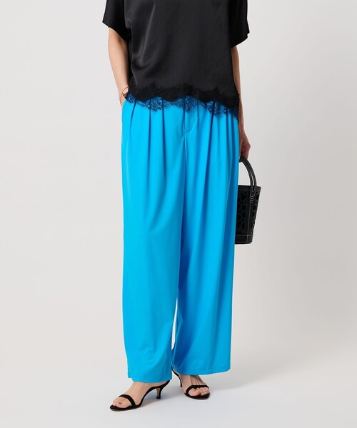 UNITED ARROWS(ユナイテッドアローズ)の「ジャージー タック ワイドパンツ ‐ウォッシャブル‐(スラックス・レディース・ターコイズブルー系/ブラック/ダークブラウン/ネイビー・38/36)」の1枚目の写真