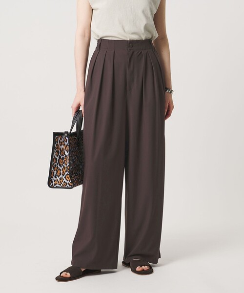 UNITED ARROWS(ユナイテッドアローズ)の「ジャージー タック ワイドパンツ ‐ウォッシャブル‐(スラックス・レディース・ターコイズブルー系/ブラック/ダークブラウン/ネイビー・38/36)」の9枚目の写真