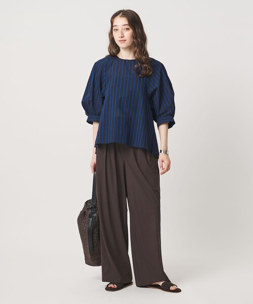 UNITED ARROWS(ユナイテッドアローズ)の「ジャージー タック ワイドパンツ ‐ウォッシャブル‐(スラックス・レディース・ターコイズブルー系/ブラック/ダークブラウン/ネイビー・38/36)」の12枚目の写真