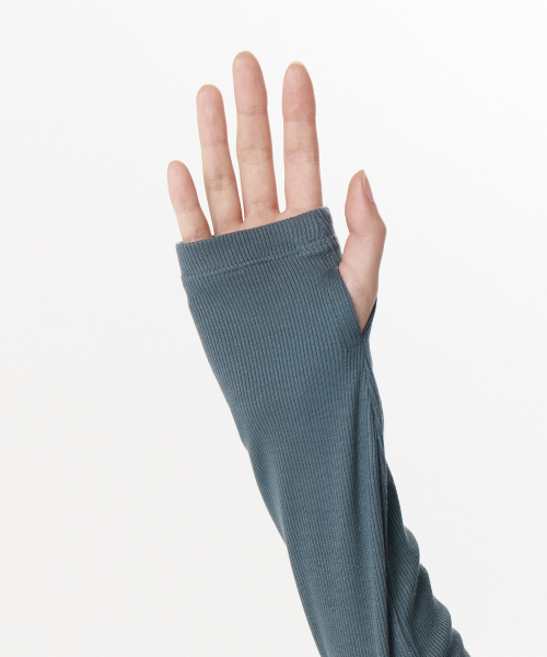 MUSINSA STANDARD WOMAN（ムシンサスタンダードウーマン）の「ウィメンズリブスリムフード付き長袖Tシャツ[ピーコックブルー]（パーカー・レディース・その他・LARGE/MEDIUM/SMALL/X-LARGE/X-SMALL）」の6枚目の写真