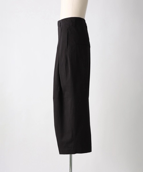 SHINYAKOZUKA（シンヤコヅカ）の「UPCYCLED BAGGY（スラックス・メンズ・ベージュ/ブラック・MEDIUM/LARGE/SMALL）」の3枚目の写真