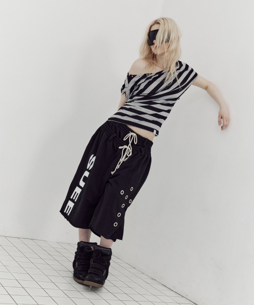 SETUP-EXE(セットアップイーエックスイー)の「DOUBLE LAYERED BERMUDA PANTS / BLACK(その他パンツ・レディース・その他・OS)」の1枚目の写真