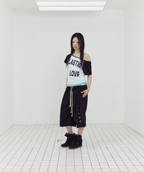 SETUP-EXE(セットアップイーエックスイー)の「DOUBLE LAYERED BERMUDA PANTS / BLACK(その他パンツ・レディース・その他・OS)」の3枚目の写真
